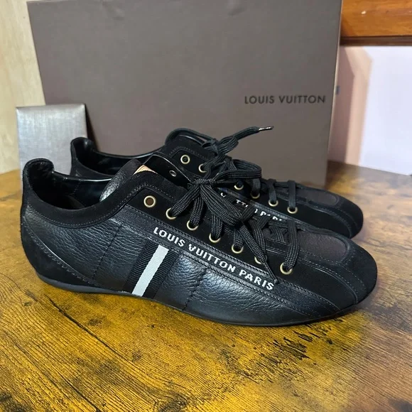 Authentic Men’s Sneaker Louis VuittonSize 7 /L 0019/Leather/Black without box